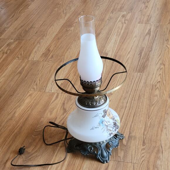 Vintage Accurate Casting Hurricane Parlor Table Lamp 20" tall - Picture 3 of 15